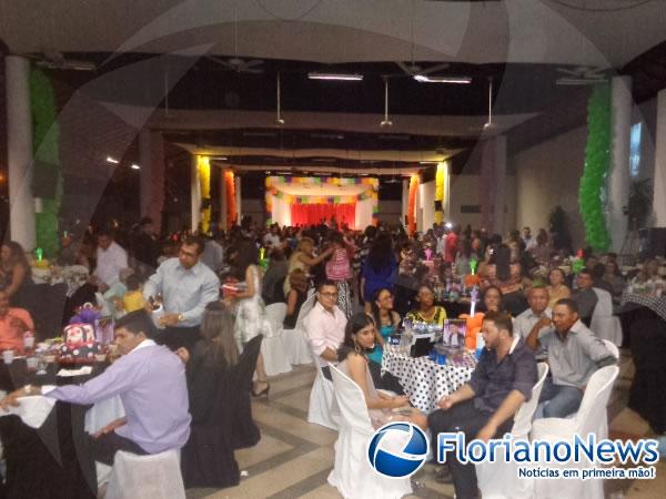  Escola Pequeno Pr&iacute;ncipe realiza formatura de alunos do 1&ordm; ano.(Imagem:FlorianoNews)