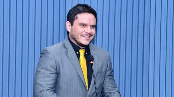 Auxílio alimentação para os garis pode virar pauta de estudo de viabilidade em Floriano