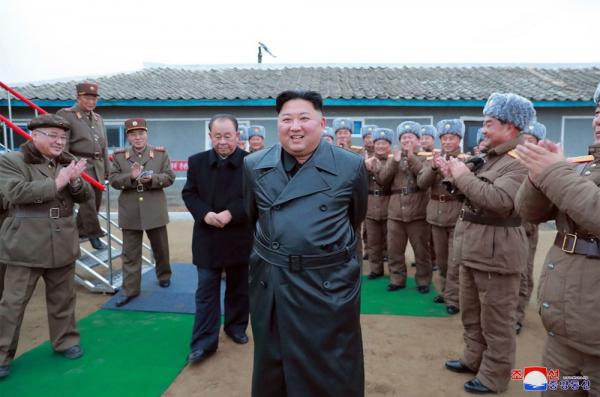 Kim Jong-Un faz reunião para discutir capacidade militar da Coreia do Norte