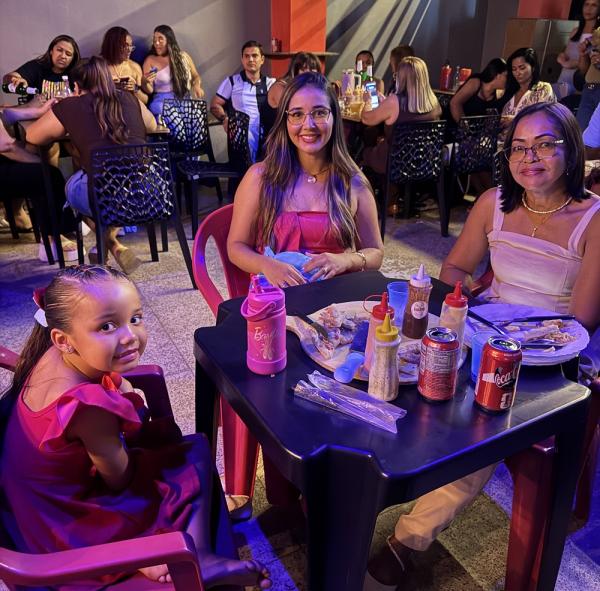 Escola Pequeno Pr&iacute;ncipe realiza emocionante baile em homenagem ao Dia das M&atilde;es(Imagem:EPP)