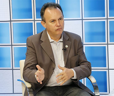 Governo fecha folha de junho com reajuste de 2,95% para professores