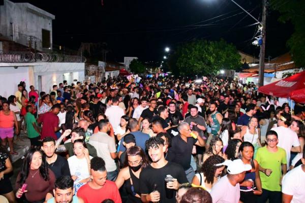 Tradicional Bloco das Virgens &eacute; realizado com apoio da Prefeitura de Floriano.(Imagem:Secom)
