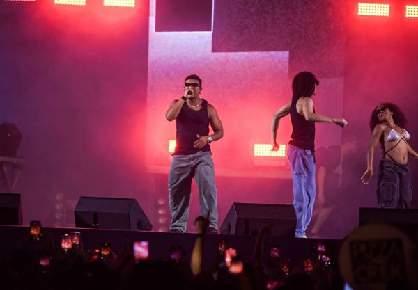 Xamã encerra 4ª noite de Piauí Pop ao som de rap em show eletrizante