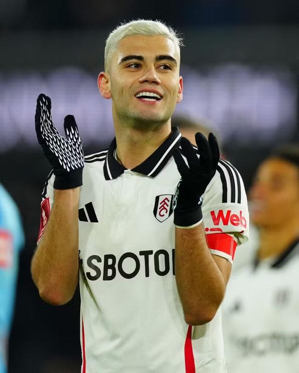 Palmeiras tem Andreas Pereira como prioridade e segura negociações com outros volantes