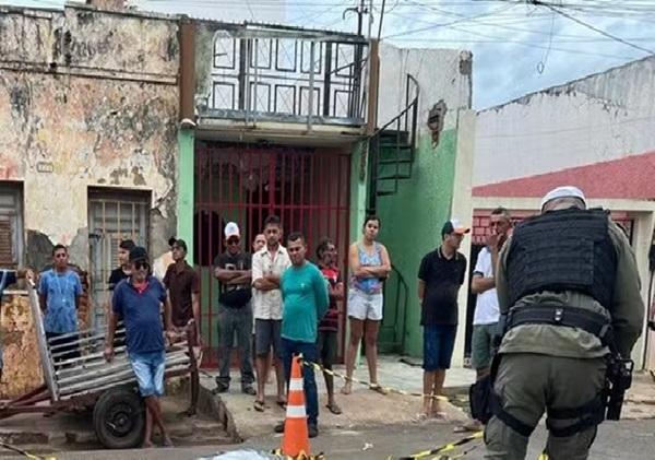 Idoso morre atingido por fio elétrico após caminhão arrastar fiação em Picos