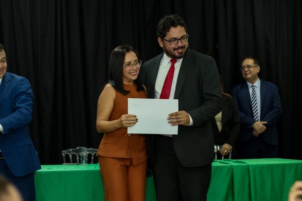 Poder Legislativo de Floriano prestigia solenidade de posse de concursados da PMF(Imagem:CMF)