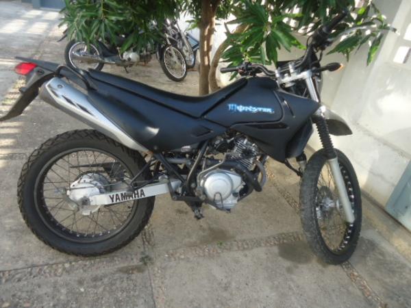 Pol&iacute;cia recupera motocicleta com placa adulterada em Floriano.(Imagem:FlorianoNews)