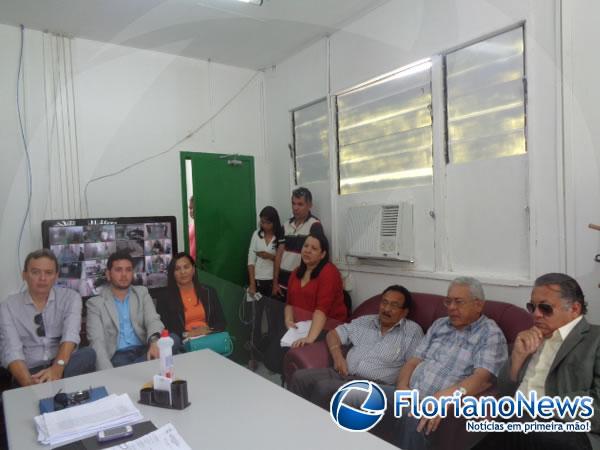 Comiss&atilde;o de vereadores visita Hospital Regional Tib&eacute;rio Nunes.(Imagem:FlorianoNews)