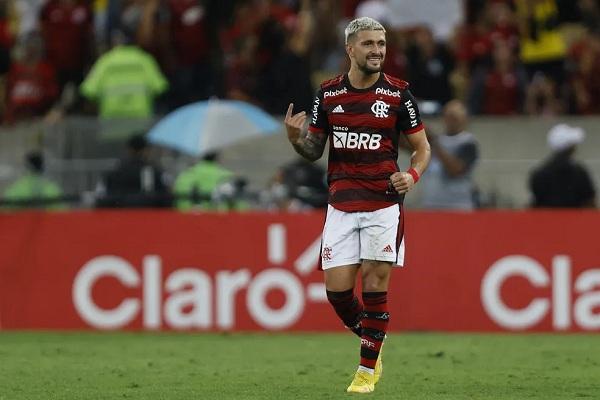  Arrascaeta comemora gol do Flamengo sobre o S&atilde;o Paulo.(Imagem:Wagner Meier/Getty Images )