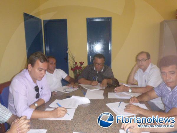 C&acirc;mara define composi&ccedil;&atilde;o das Comiss&otilde;es Permanentes para o bi&ecirc;nio 2015/2016.(Imagem:FlorianoNews)