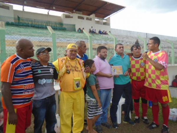 Chuva interrompe partida dos Jogos Solid&aacute;rios em Floriano.(Imagem:FlorianoNews)