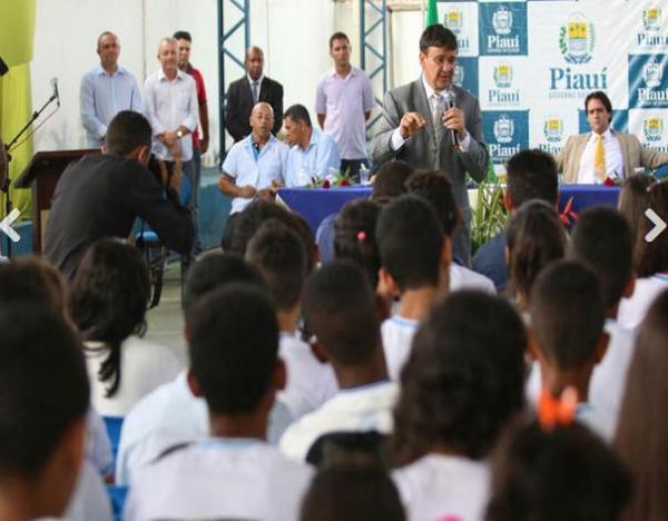 Wellington participa de evento de abertura do ano letivo