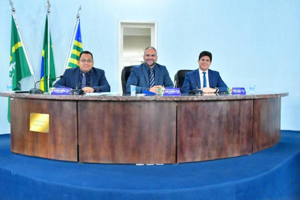 Sessão dupla encerra o segundo ciclo de sessões de novembro na Câmara de Floriano