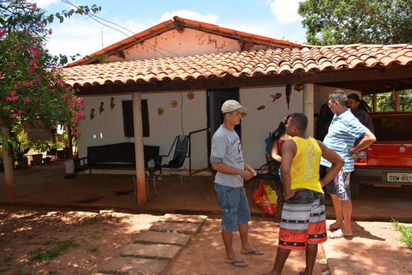Casal de idosos é morto a golpes de foice dentro de chácara no Sul do PI