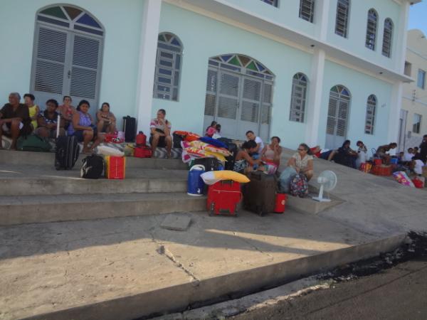 Romeiros florianenses viajam para Canind&eacute; e Juazeiro.(Imagem:FlorianoNews)
