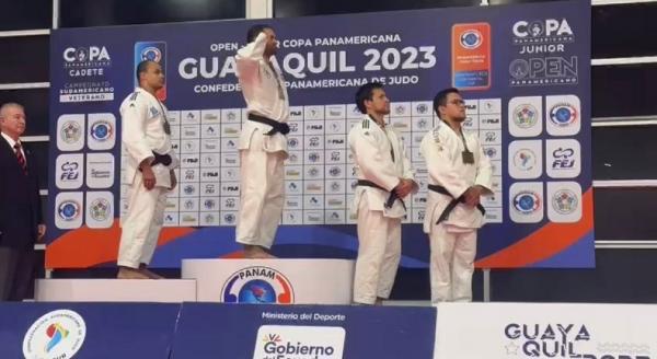No Equador, piauiense Stanley Torres é bicampeão Sul-Americano de judô Veteranos