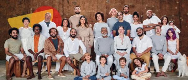 Gilberto Gil festeja 81 anos com single que traz gravação inédita do samba "Aquele abraço" em famíli