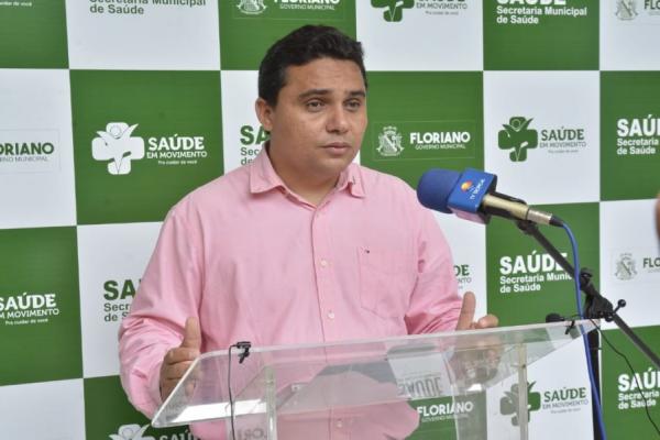Secretário James Rodrigues apresenta melhora, mas permanece internado