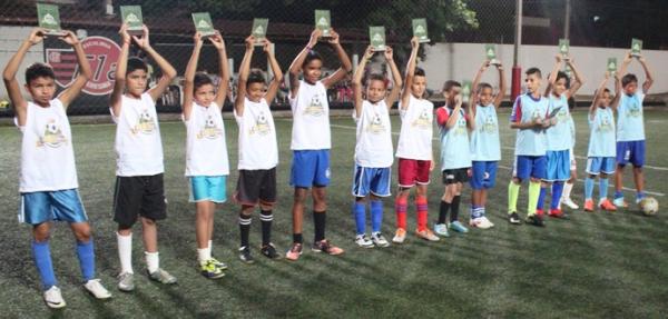 Reis do Campinho: com goleada de 10 a 1, concurso encerra com festa