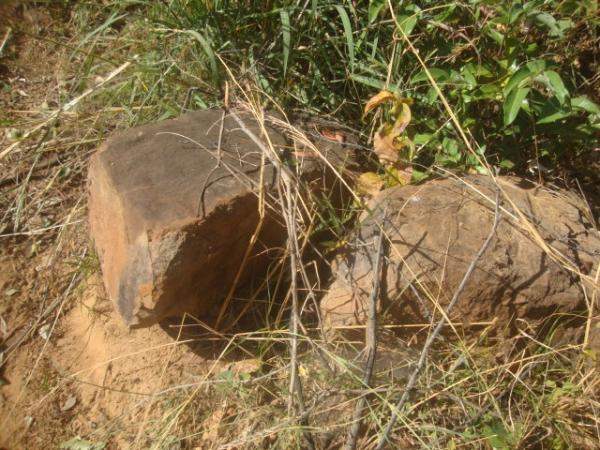 Pedra onde a v&iacute;tima colidiu(Imagem:Florianonews)