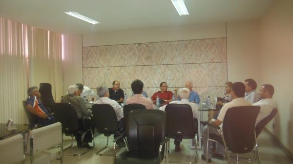 Exposição Feira Agropecuária é tema de reunião entre lideranças municipais e estaduais