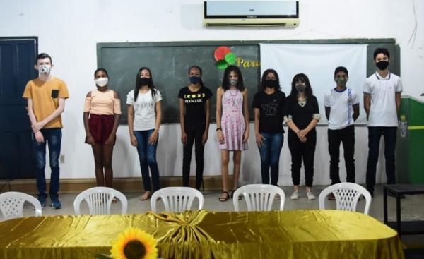 Alunos da Rede Municipal de Ensino de Floriano são premiados na OBMEP