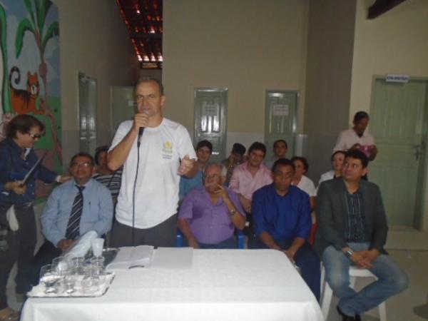 Jos&eacute; Maria Coelho &eacute; empossado como presidente da APAE de Floriano.(Imagem:FlorianoNews)