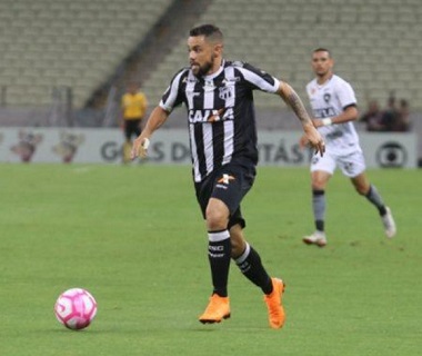 Ceará e Botafogo empatam e se embolam contra degola