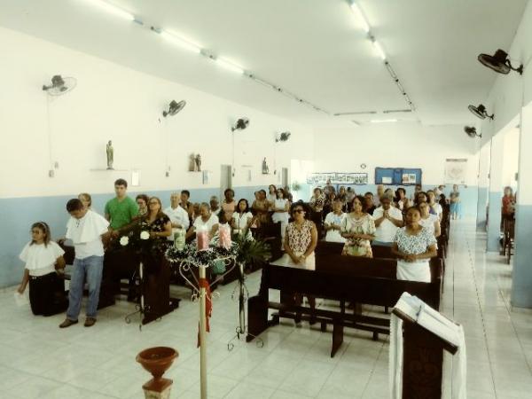 Festejo de Nossa Senhora da Concei&ccedil;&atilde;o &eacute; encerrado no bairro Irapu&aacute; I.(Imagem:FlorianoNews)