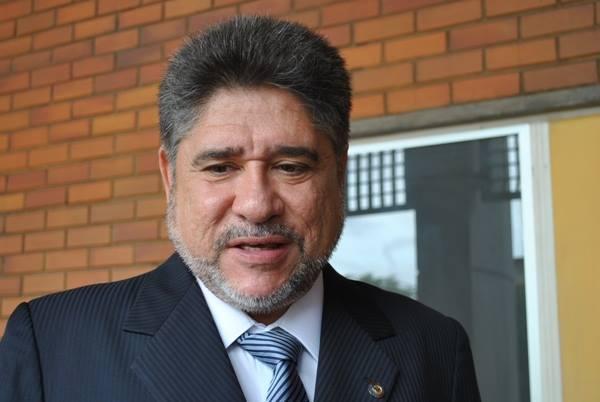 "O Themístocles só desiste se ele morrer", diz João Mádison sobre disputa pela presidência da Alepi