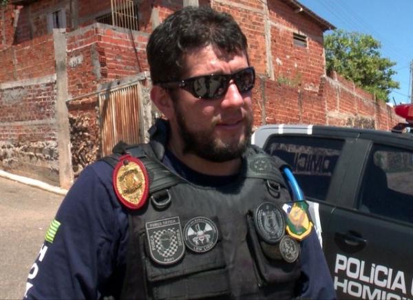Delegado Jarbas Lima, do Departamento de Homic&iacute;dios e Prote&ccedil;&atilde;o &agrave; Pessoa (DHPP).(Imagem: Reprodu&ccedil;&atilde;o/TV Clube)