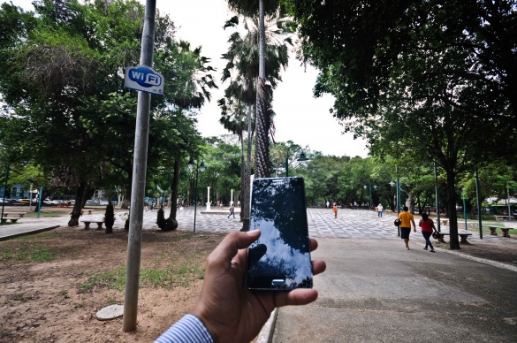 Governo inaugura internet gratuita na Praça da Bandeira
