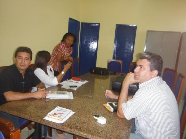 Tentativa frustrada de composição das Comissões Permanentes na Câmara Municipal.(Imagem:FlorianoNews)