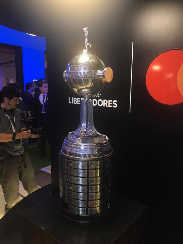 A ta&ccedil;a da Libertadores: edi&ccedil;&atilde;o de 2020 come&ccedil;a em janeiro.(Imagem:Mart&iacute;n Fernandez)