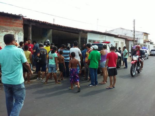 Caso chamou aten&ccedil;&atilde;o dos moradores do bairro S&atilde;o Joaquim.(Imagem:Fernando Brito/G1)