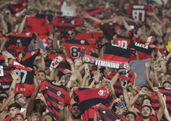 Com média dos anos 80, Fla chega aos 500 mil torcedores no Brasileiro