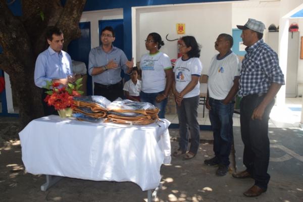 Agentes Comunit&aacute;rios de Sa&uacute;de ganham uniforme.(Imagem:Secom)