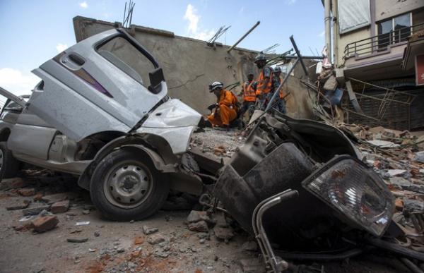 Novo terremoto no Nepal provoca pânico e deixa mortos