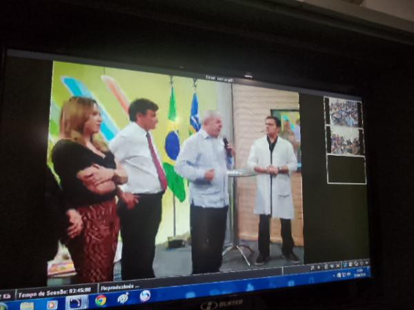Alunos e professores de Floriano participaram de videoconfer&ecirc;ncia com o Ex-presidente Lula.(Imagem:FlorianoNews)