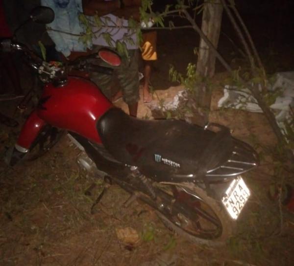 Idoso morre após colidir moto com árvore ao voltar de velório no dia do seu aniversário no Piauí