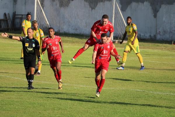 4 de Julho venceu o Picos por 2 a 0 Picos e est&aacute; muito perto da ta&ccedil;a do Piauiense.(Imagem:Jade Araujo)