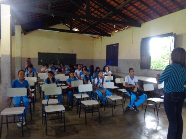 Escola inicia aulas após greve e projeta ano letivo sem transtornos