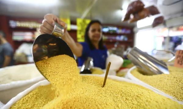 De acordo com o IBGE, 37% deles tinham carteira assinada.(Imagem:Marcelo Camargo/Ag&ecirc;ncia Brasil)