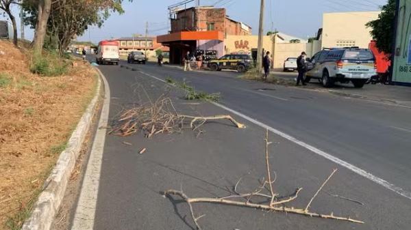 Pedestre morre atropelado ao tentar atravessar rodovia, na Zona Sul de Teresina.(Imagem:Divulga&ccedil;&atilde;o/PRF)