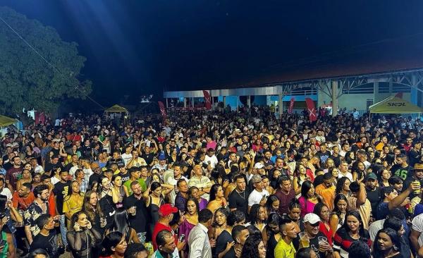 Banda Desejo de Menina encanta multid&atilde;o em show memor&aacute;vel em Floriano.(Imagem:Reprodu&ccedil;&atilde;o/Instagram)
