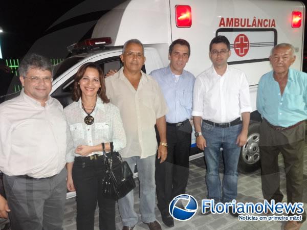 Secretaria de Sa&uacute;de de Floriano recebe nova ambul&acirc;ncia.(Imagem:FlorianoNews)