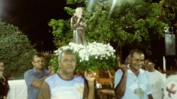 São Pio de Pietrelcina é festejado com missa solene no bairro Nossa Senhora da Guia
