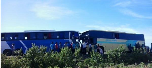 Grave acidente envolvendo dois &ocirc;nibus na BR-020(Imagem:Divulga&ccedil;&atilde;o)