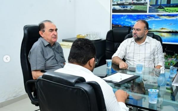 Joab Curvina destaca uni&atilde;o entre PP e PSD e anuncia investimento de R$ 1 milh&atilde;o em Floriano(Imagem:Reprodu&ccedil;&atilde;o/Instagram)