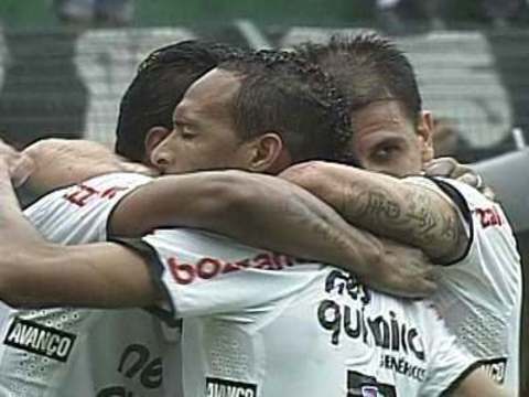 Timão vira sobre o Avaí e volta ser líder do Brasileirão